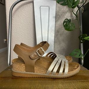 Eurosoft Leary sandal cognac/gold size 8.5